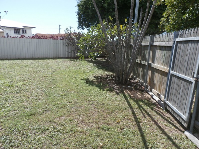 123 Queens Road, Hermit Park QLD 4812