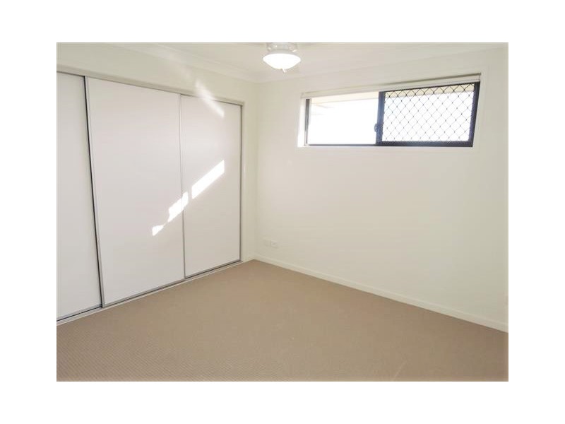 2/17 BARKLYA STREET, Mount Low QLD 4818