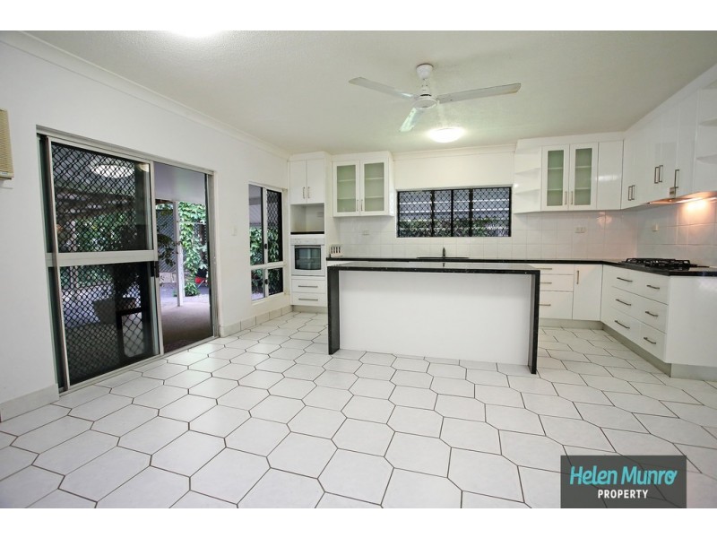 28 The Esplanade, Toolakea QLD 4818