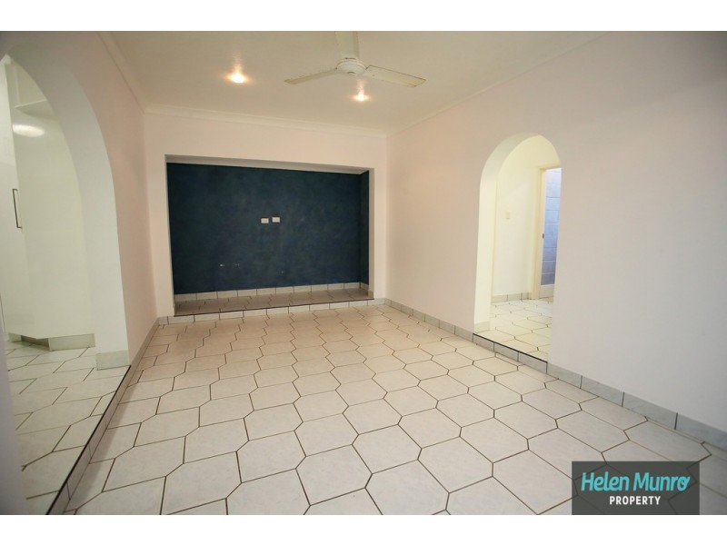 28 The Esplanade, Toolakea QLD 4818