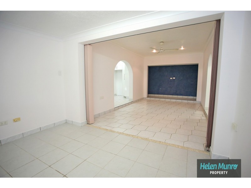 28 The Esplanade, Toolakea QLD 4818