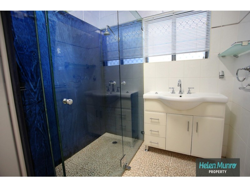 28 The Esplanade, Toolakea QLD 4818