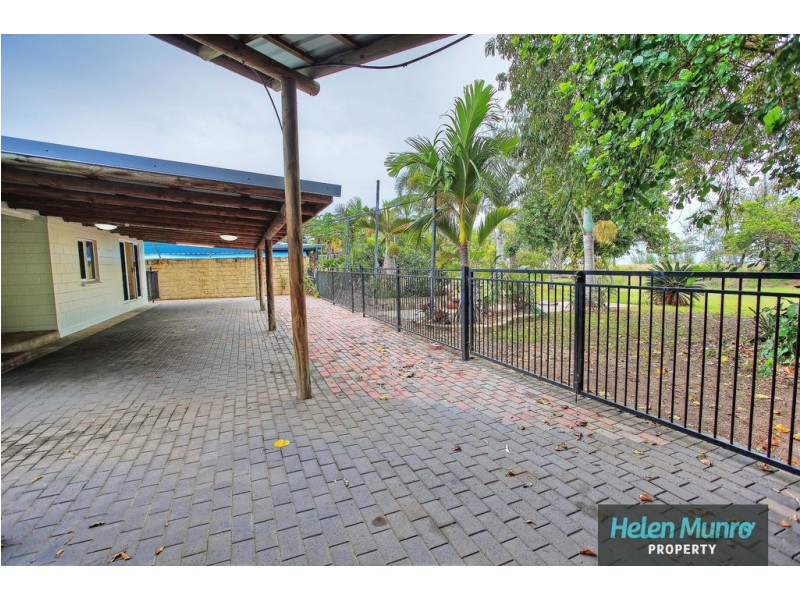 28 The Esplanade, Toolakea QLD 4818