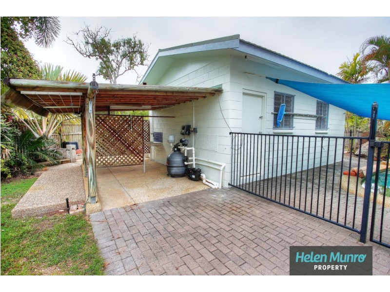 28 The Esplanade, Toolakea QLD 4818