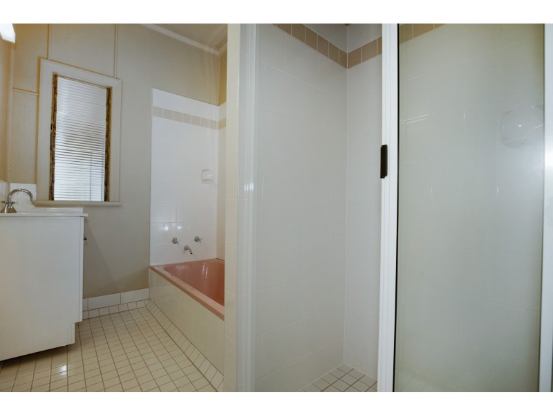 21 Norris Street, Hermit Park QLD 4812