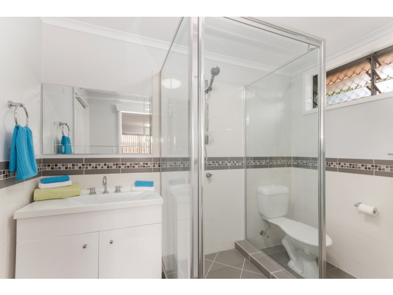 4 Mott Street, Heatley QLD 4814