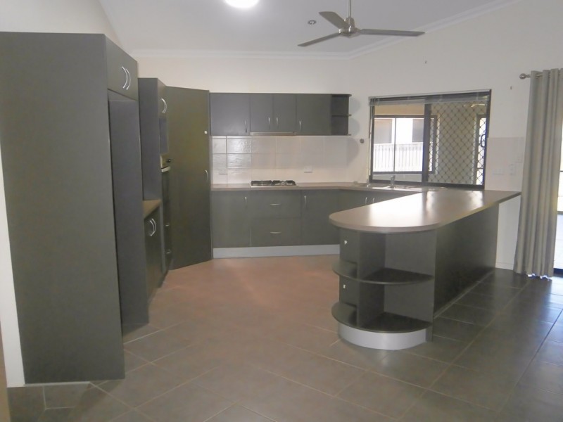 66 Shutehaven Circuit, Bushland Beach QLD 4818