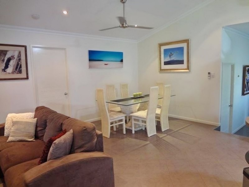 66 Shutehaven Circuit, Bushland Beach QLD 4818