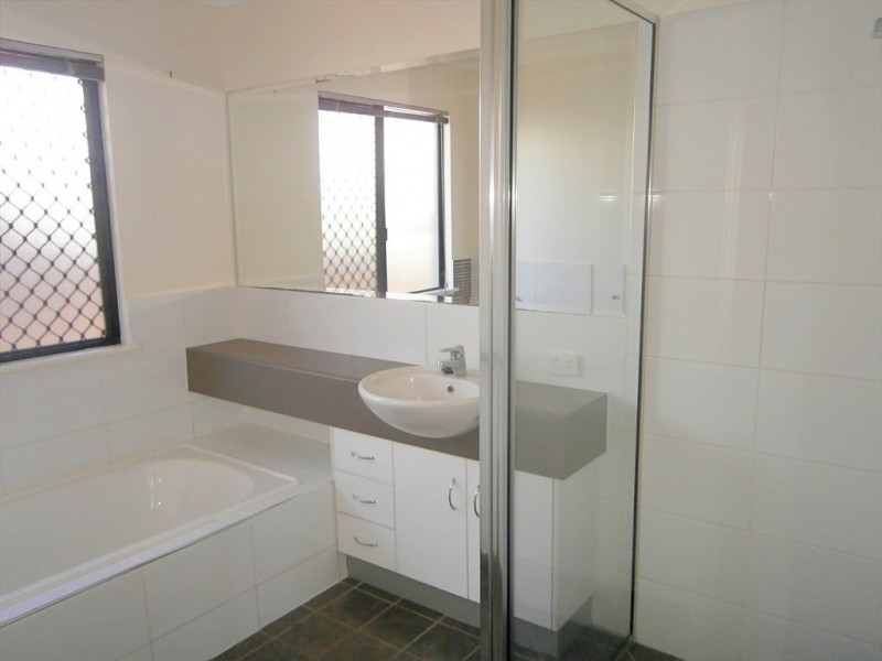 66 Shutehaven Circuit, Bushland Beach QLD 4818