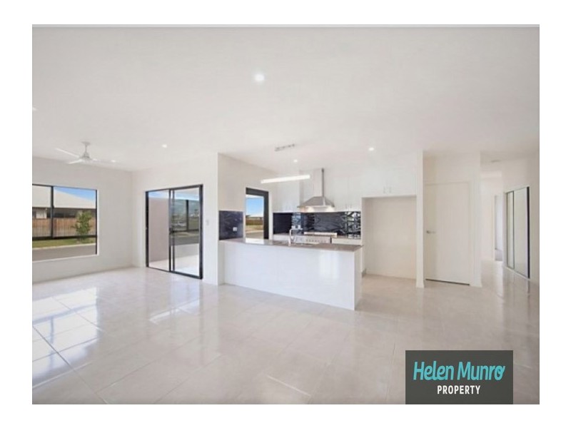 83 Sunhaven Boulevard, Burdell QLD 4818