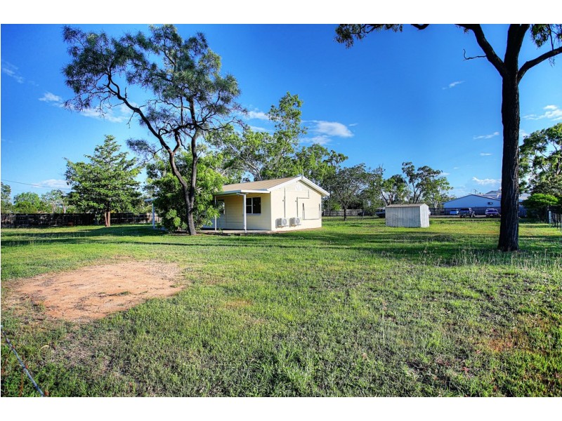 2 Carmen Close, Yabulu QLD 4818