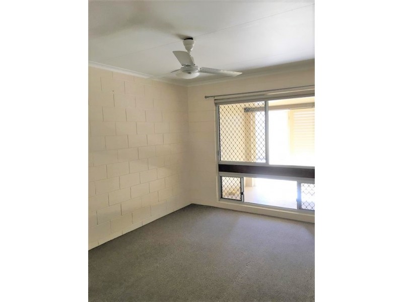 4/14 Bayswater Terrace, Hyde Park QLD 4812