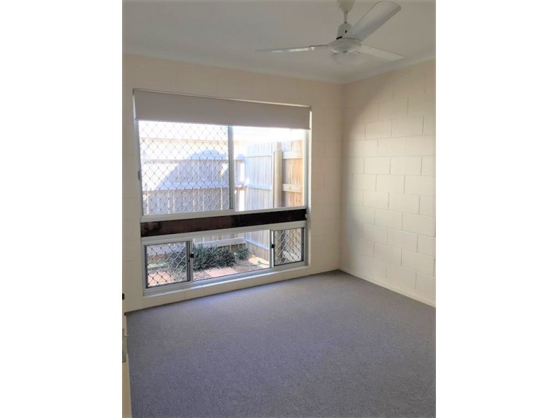 4/14 Bayswater Terrace, Hyde Park QLD 4812