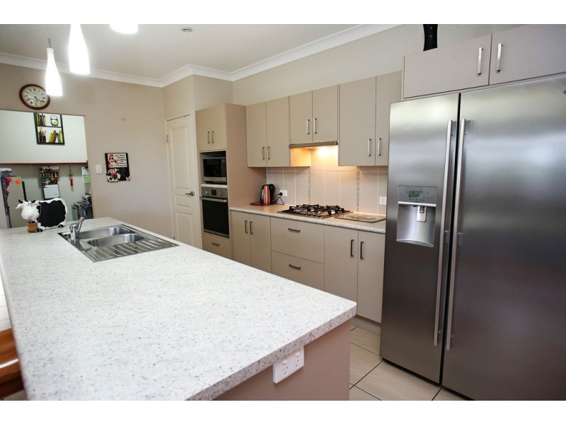 59 Iona Avenue, Burdell QLD 4818