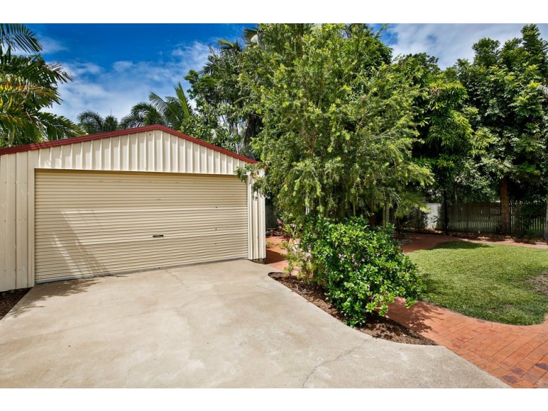 7 Roberts Street, Hermit Park QLD 4812