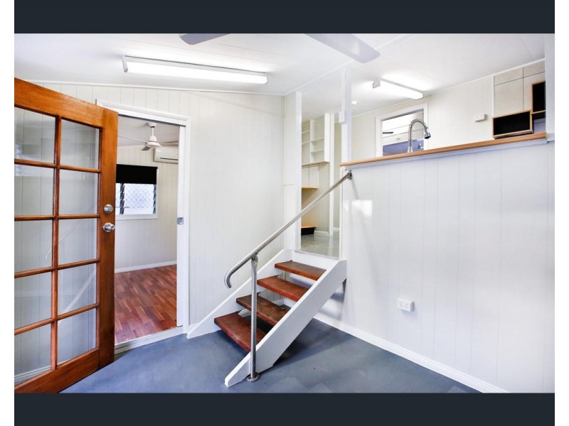 46 Morris Street, West End QLD 4810