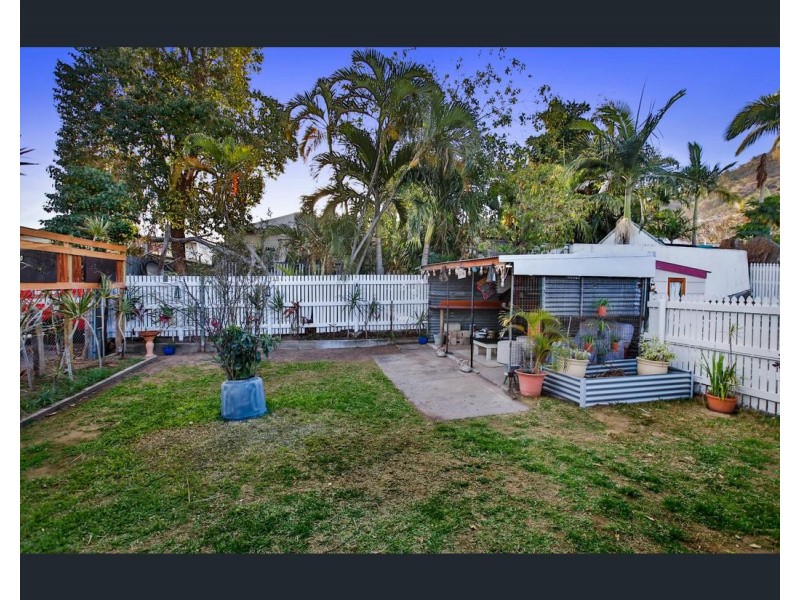 46 Morris Street, West End QLD 4810