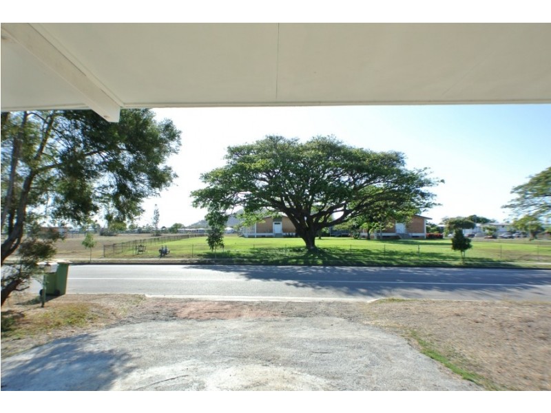 1 and 2 / 42 Cambridge Street, Gulliver QLD 4812