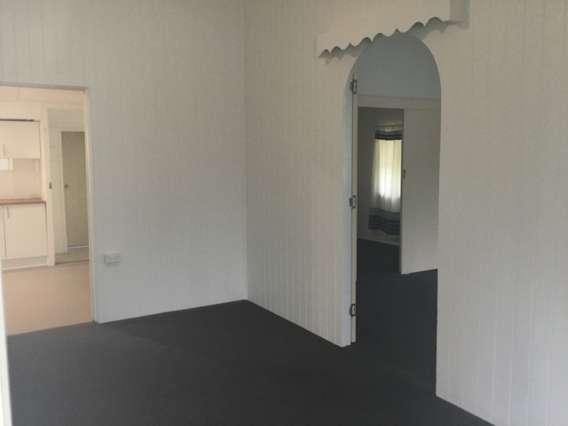 71 Armstrong Street, Hermit Park QLD 4812