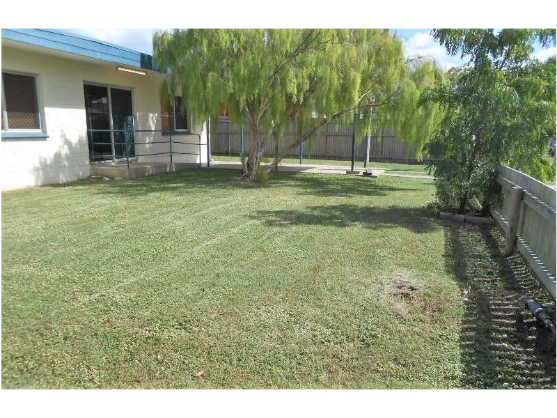 12 SARGEANT STREET, Gulliver QLD 4812