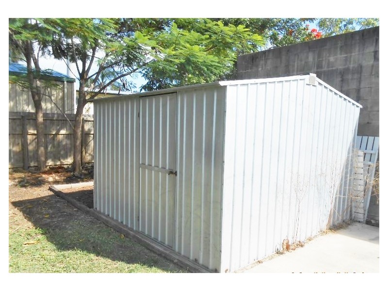 12 SARGEANT STREET, Gulliver QLD 4812