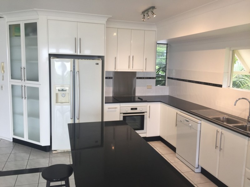 5/377 Stanley Street, North Ward QLD 4810