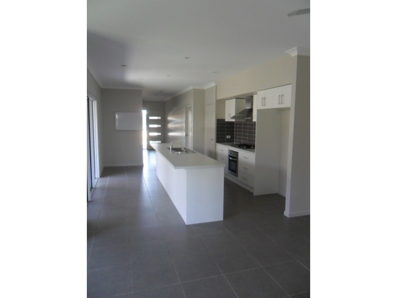 14 BATIKI CIRCUIT, Burdell QLD 4818