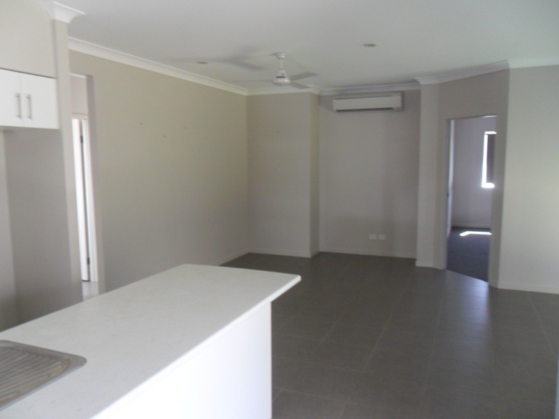 14 BATIKI CIRCUIT, Burdell QLD 4818