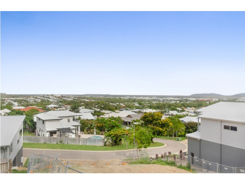 9 Alpine Court, Mount Louisa QLD 4814