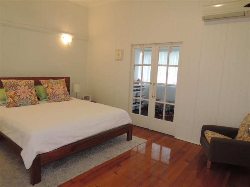 15 HODEL STREET, Hermit Park QLD 4812