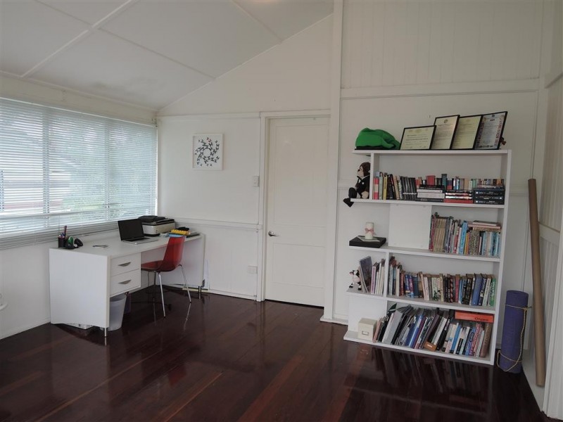 15 HODEL STREET, Hermit Park QLD 4812