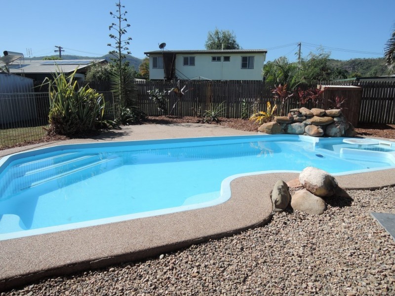 1438 Riverway Drive, Kelso QLD 4815