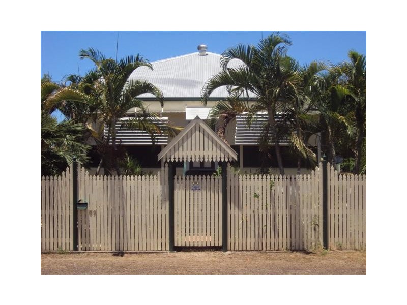 69 ARMSTRONG STREET, Hermit Park QLD 4812