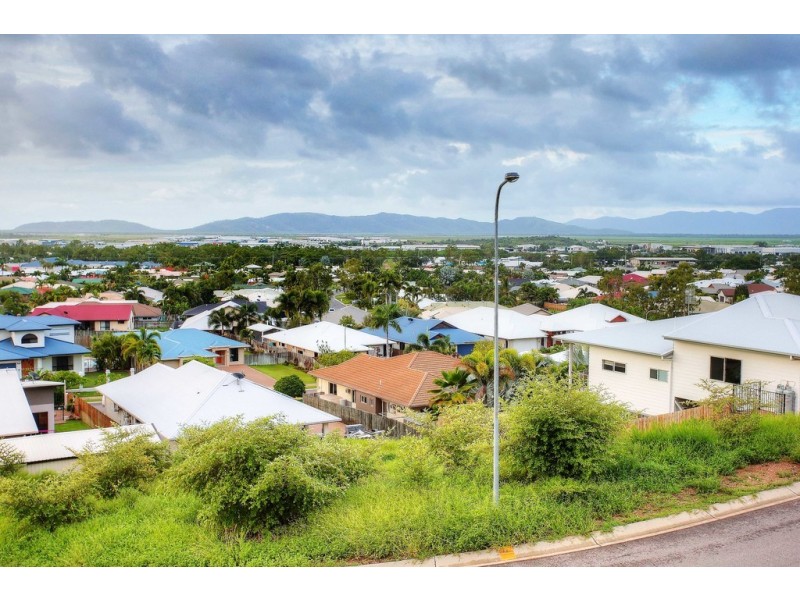 9 Mont Blanc Place, Mount Louisa QLD 4814