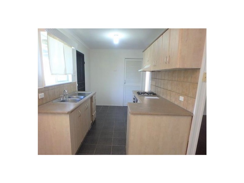 61 Peter Street, Kelso QLD 4815