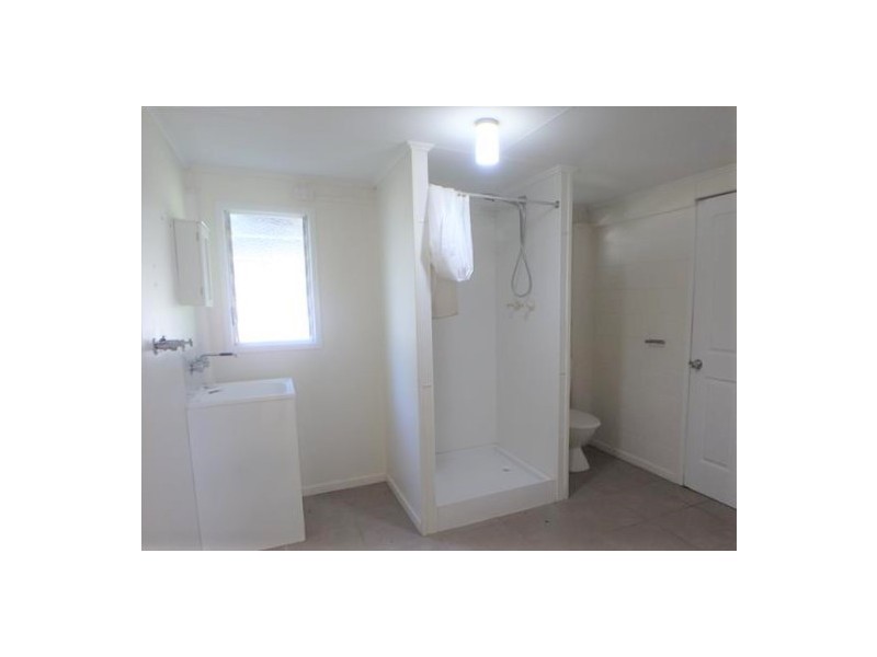 61 Peter Street, Kelso QLD 4815