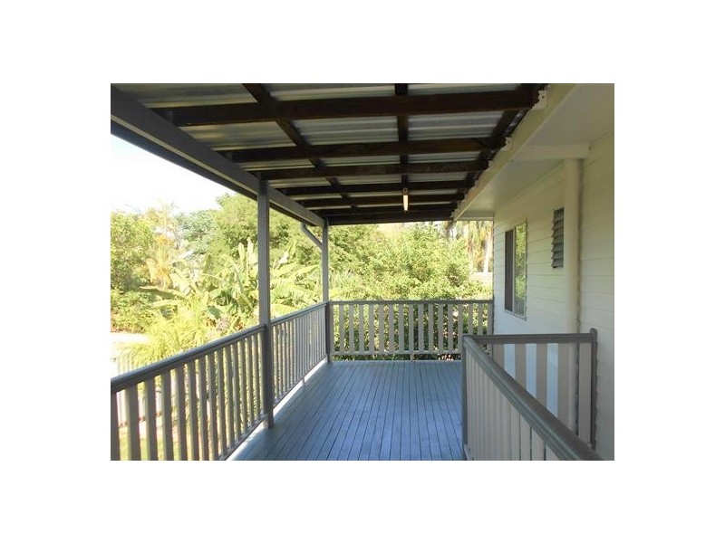 61 Peter Street, Kelso QLD 4815