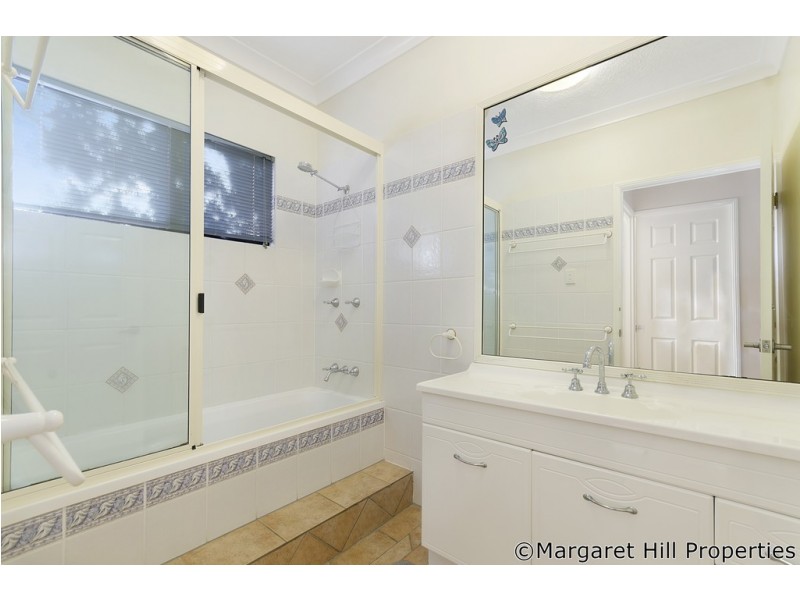 18 Pacific Avenue, Bushland Beach QLD 4818