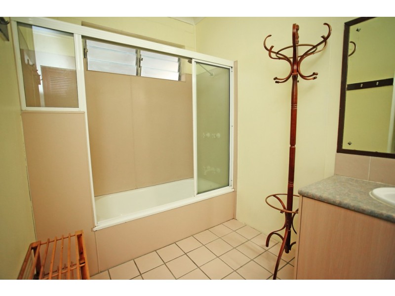 12 Wandella Crescent, Cranbrook QLD 4814