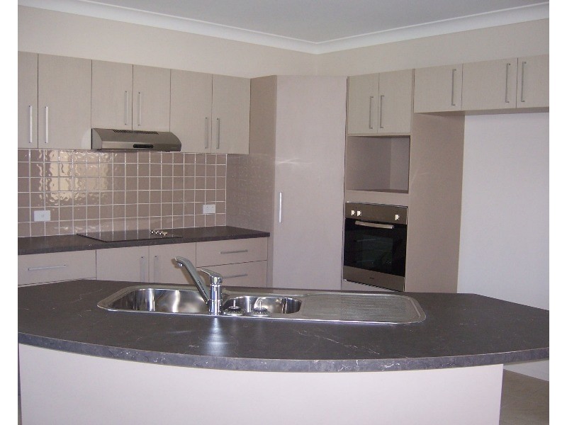 4 Mentmore Court, Bushland Beach QLD 4818