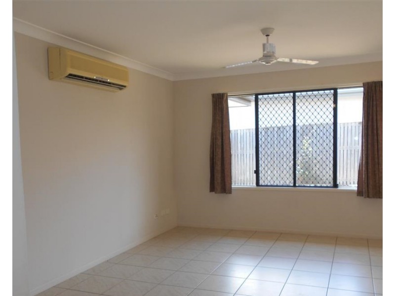 4 Mentmore Court, Bushland Beach QLD 4818