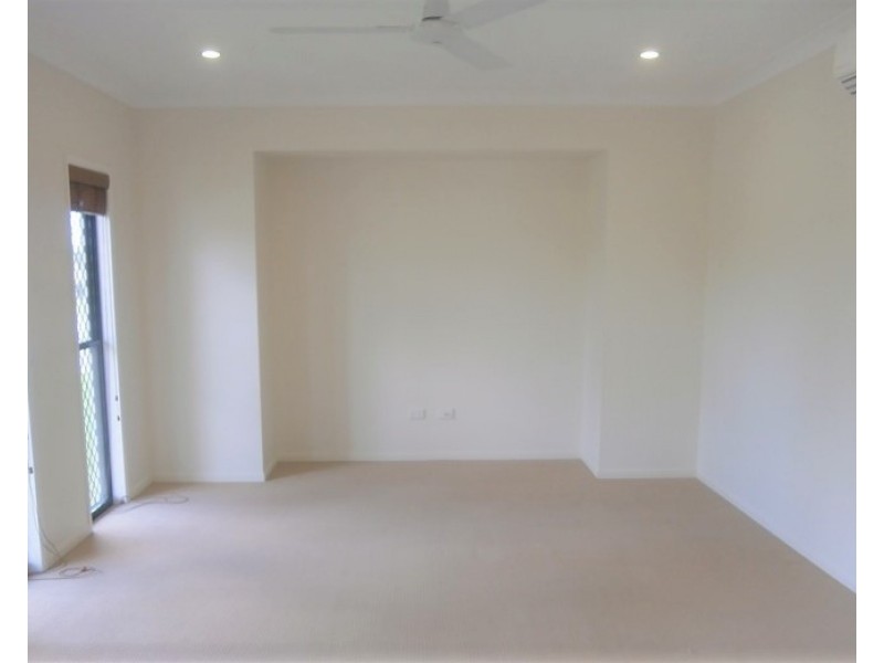 10 Sykes Close, Burdell QLD 4818