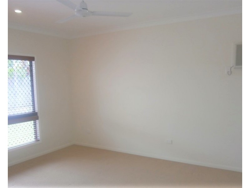 10 Sykes Close, Burdell QLD 4818