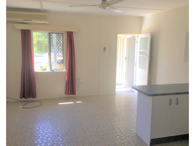 1/35 Mango Avenue, Mundingburra QLD 4812