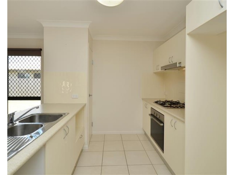 35 Blue Wren Drive, Kelso QLD 4815