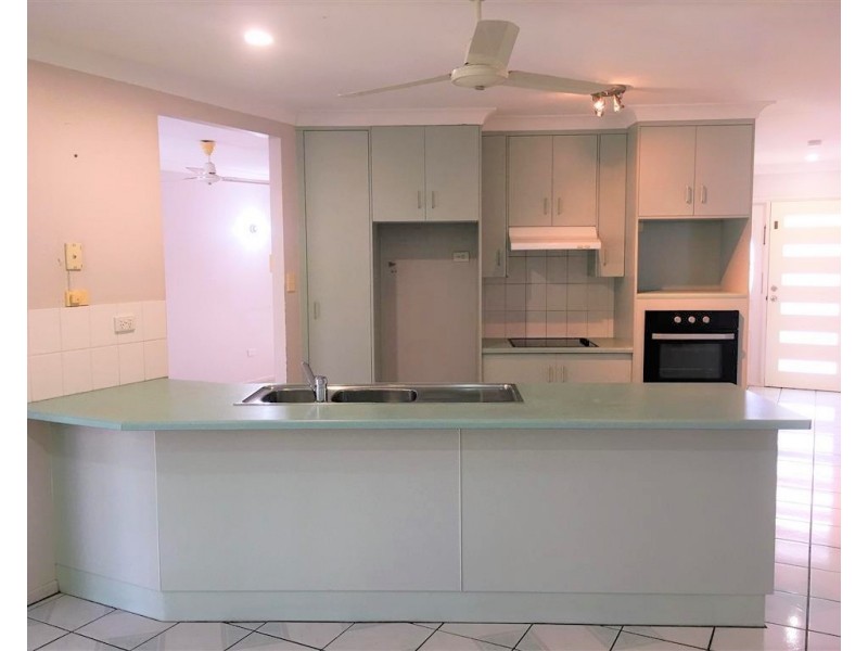 10 Coral Sea Crescent, Wulguru QLD 4811