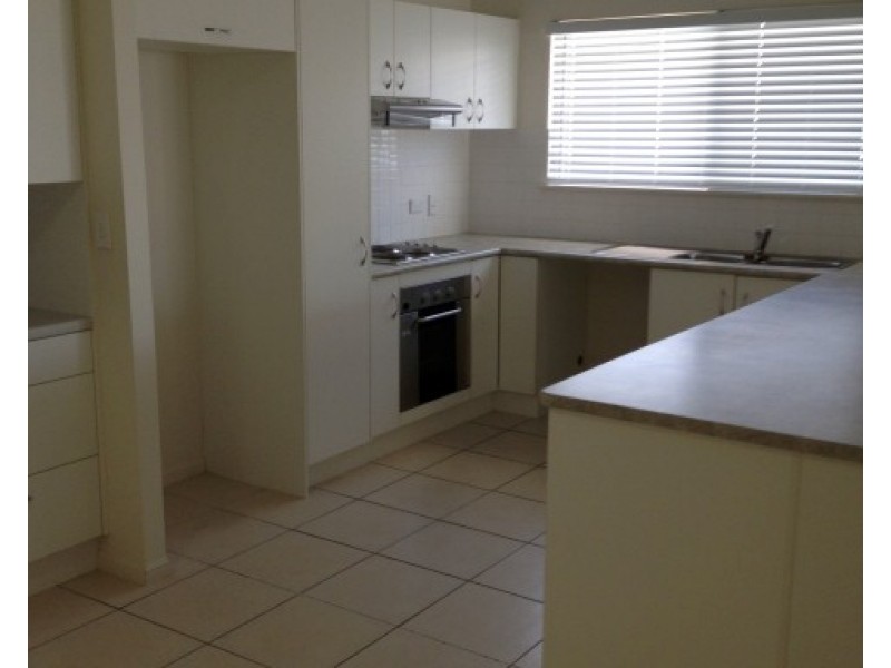 4 Afton Way, Mount Louisa QLD 4814