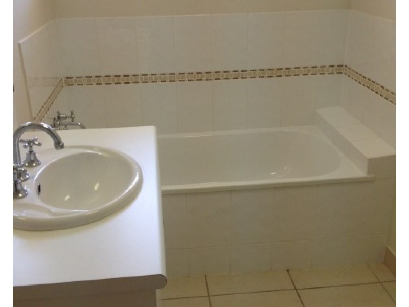 4 Afton Way, Mount Louisa QLD 4814