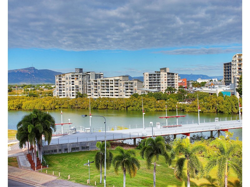 501/2 Dibbs Street, South Townsville QLD 4810