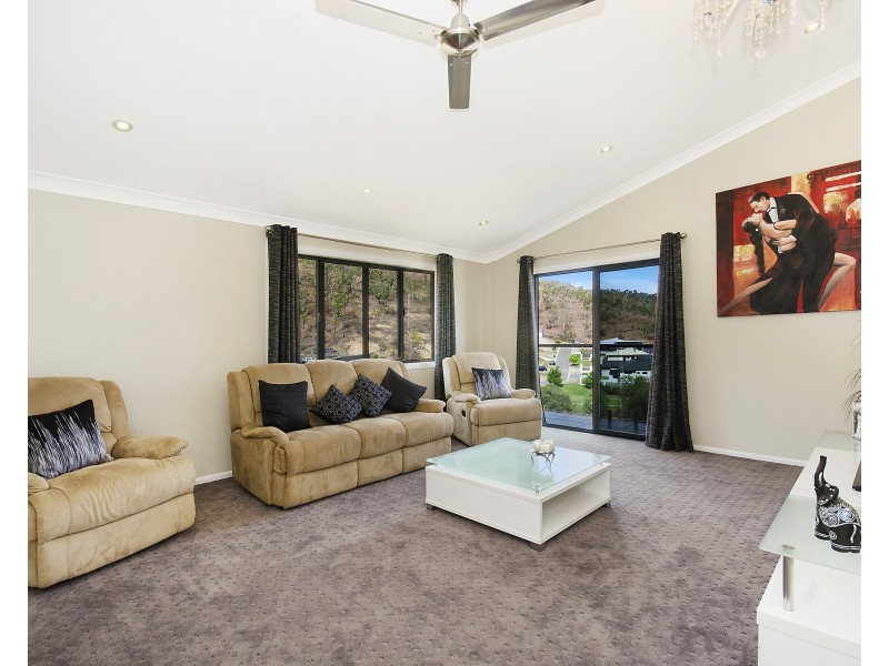 60 St Albans Road, Mount Louisa QLD 4814